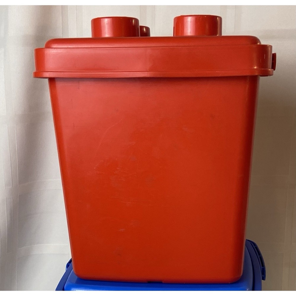 Vintage 1987 LEGO Storage Bucket Red 4 Stud Brick Lid Denmark - Picture 8 of 8